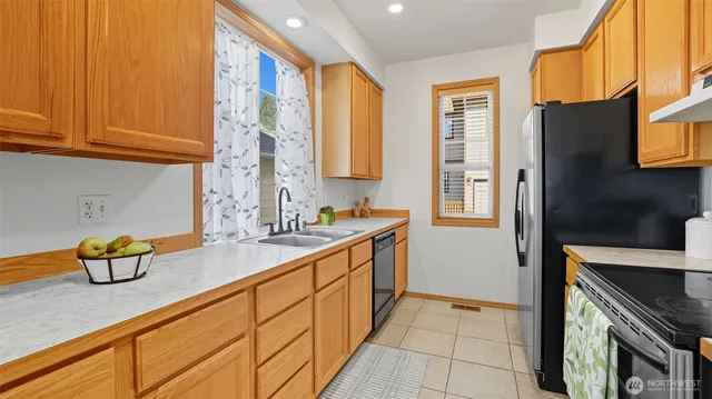 $375,000 | 25123 Roberts Drive, Unit 313, Black Diamond, WA 98010