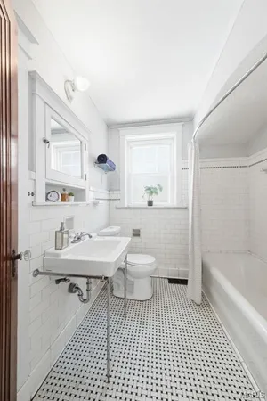 $315,000 | 3817 Childress Avenue, St. Louis, MO 63109