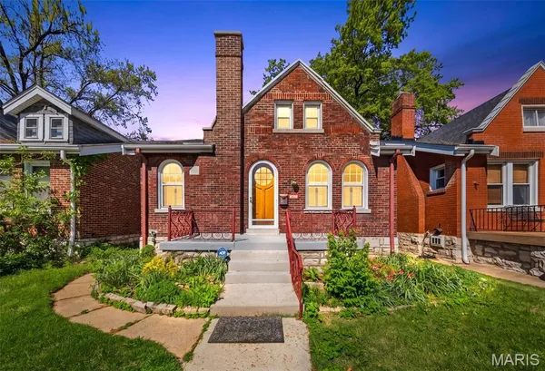 $315,000 | 3817 Childress Avenue, St. Louis, MO 63109