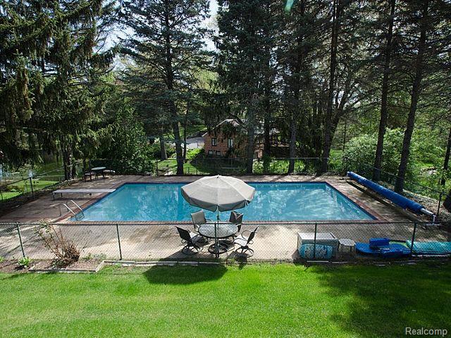 6435 Apple Orchard Lane Rochester Hills, MI 48306 - Photo 32 of 77