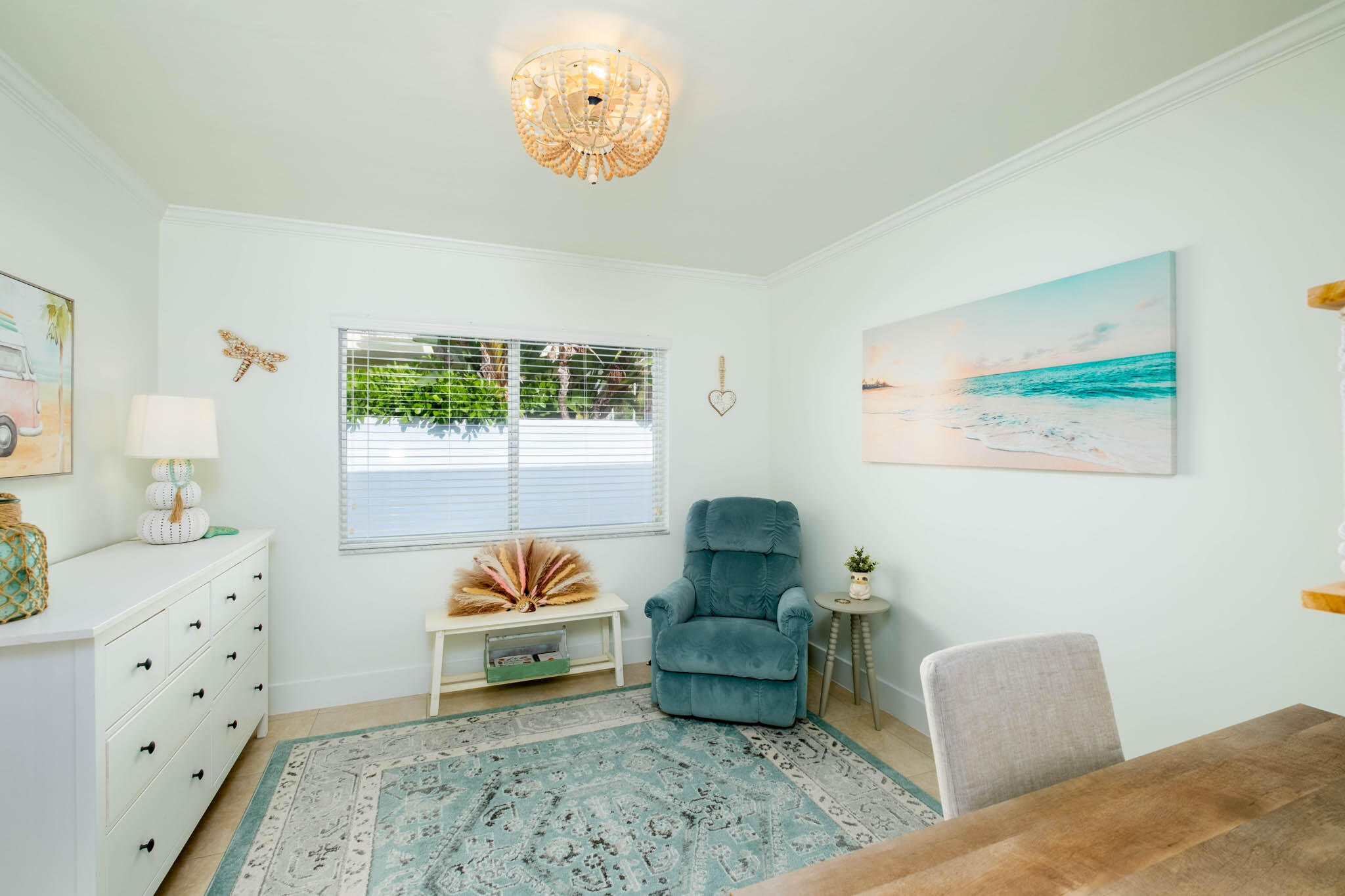 181 Ocean View Drive Key Largo, FL 33037 - Photo 41 of 52 a living room with furniture and a window