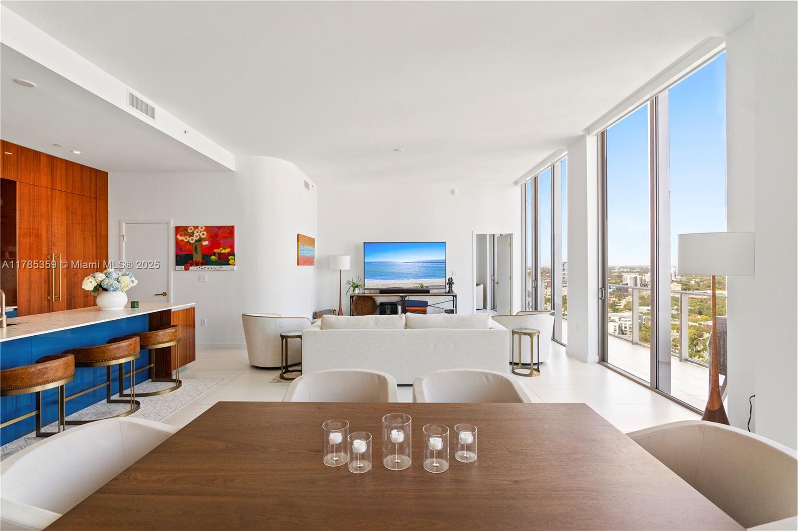 2678 Tigertail Avenue, Unit PH4 Miami, FL 33133 - Photo 12 of 75