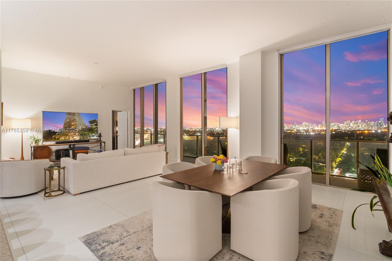 2678 Tigertail Avenue, Unit PH4 Miami, FL 33133 - Photo 69 of 75