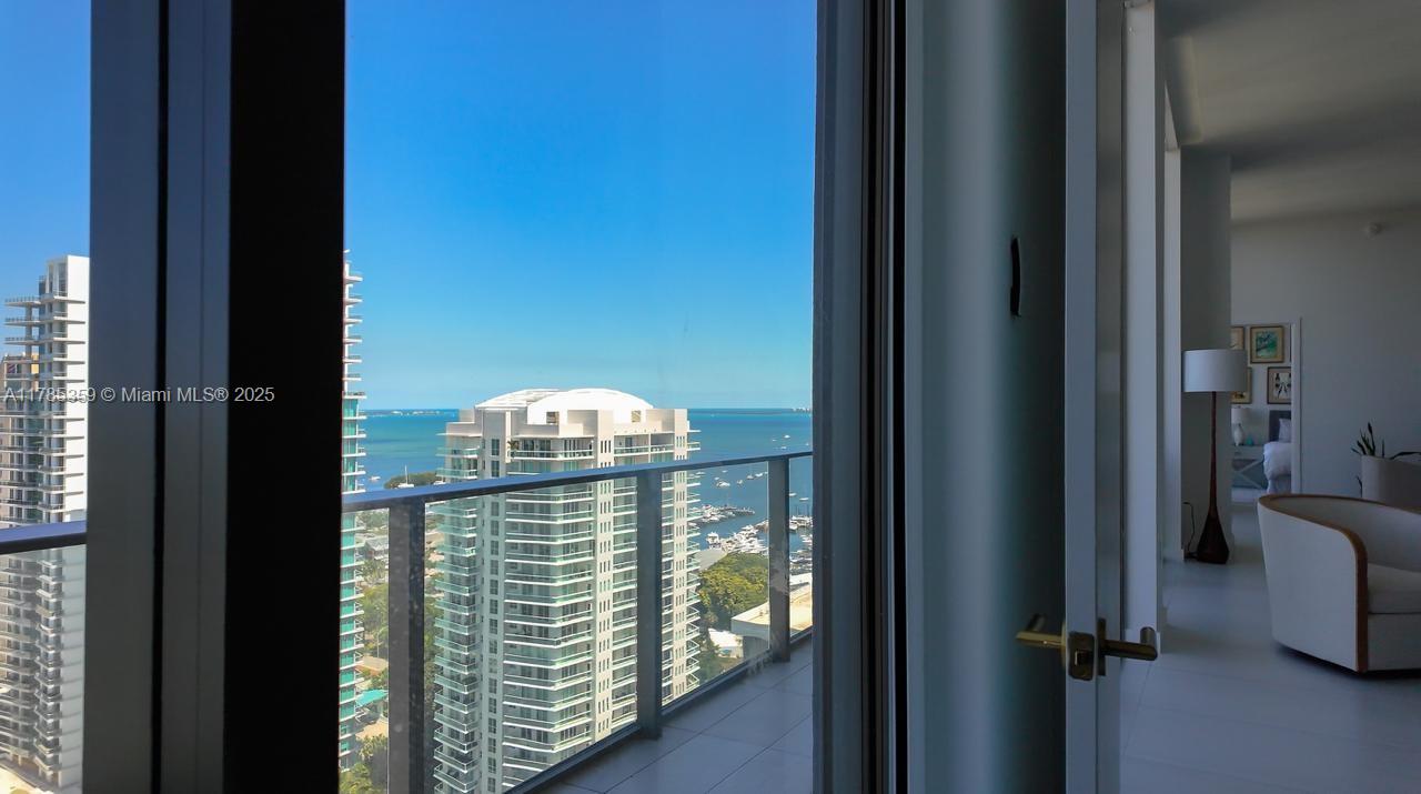 2678 Tigertail Avenue, Unit PH4 Miami, FL 33133 - Photo 8 of 75