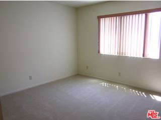 13065 Mindanao Way, Unit 15 Marina del Rey, CA 90292 - Photo 11 of 26