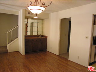 13065 Mindanao Way, Unit 15 Marina del Rey, CA 90292 - Photo 13 of 26