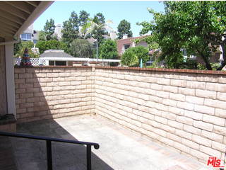 13065 Mindanao Way, Unit 15 Marina del Rey, CA 90292 - Photo 3 of 26