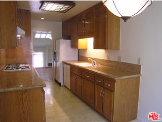 13065 Mindanao Way, Unit 15 Marina del Rey, CA 90292 - Photo 10 of 26