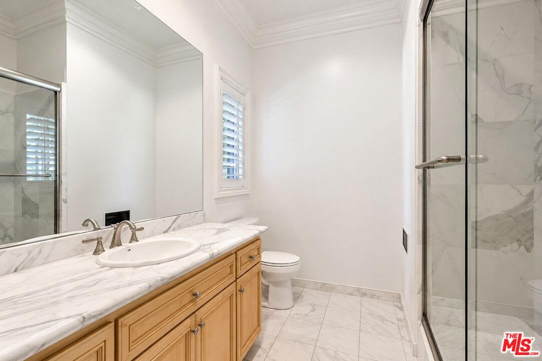 713 Foothill Road Beverly Hills, CA 90210 - Photo 14 of 36 Gallery Image 14