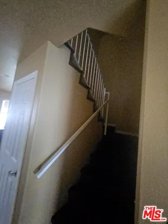 $3,000 | 887 East 40th Place, Unit 3, Los Angeles, CA 90011
