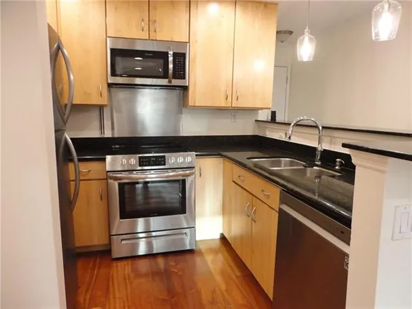 $219,000 | 500 Lake Marina Avenue, Unit 322, New Orleans, LA 70124