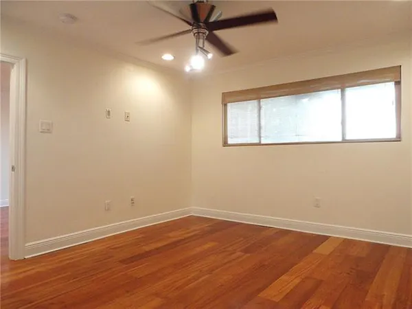 $219,000 | 500 Lake Marina Avenue, Unit 322, New Orleans, LA 70124
