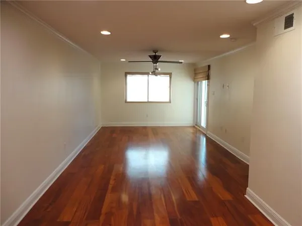 $219,000 | 500 Lake Marina Avenue, Unit 322, New Orleans, LA 70124