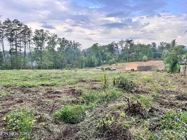 $189,000 | 1546 Hall Acres Drive, Knoxville, TN 37918