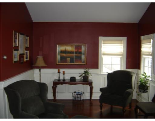 173 Stevens Road Swansea, MA 02777 - Photo 3 of 7 Gallery Image 3