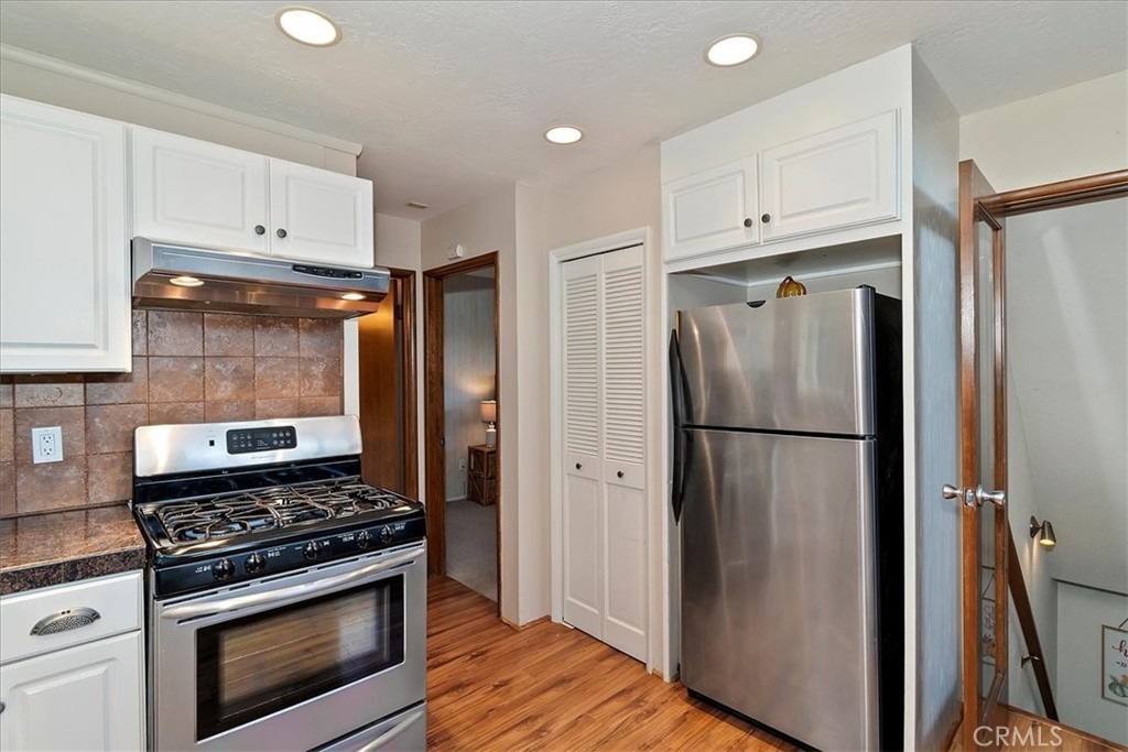 26822 Huron Road Lake Arrowhead, CA 92391 - Photo 10 of 36