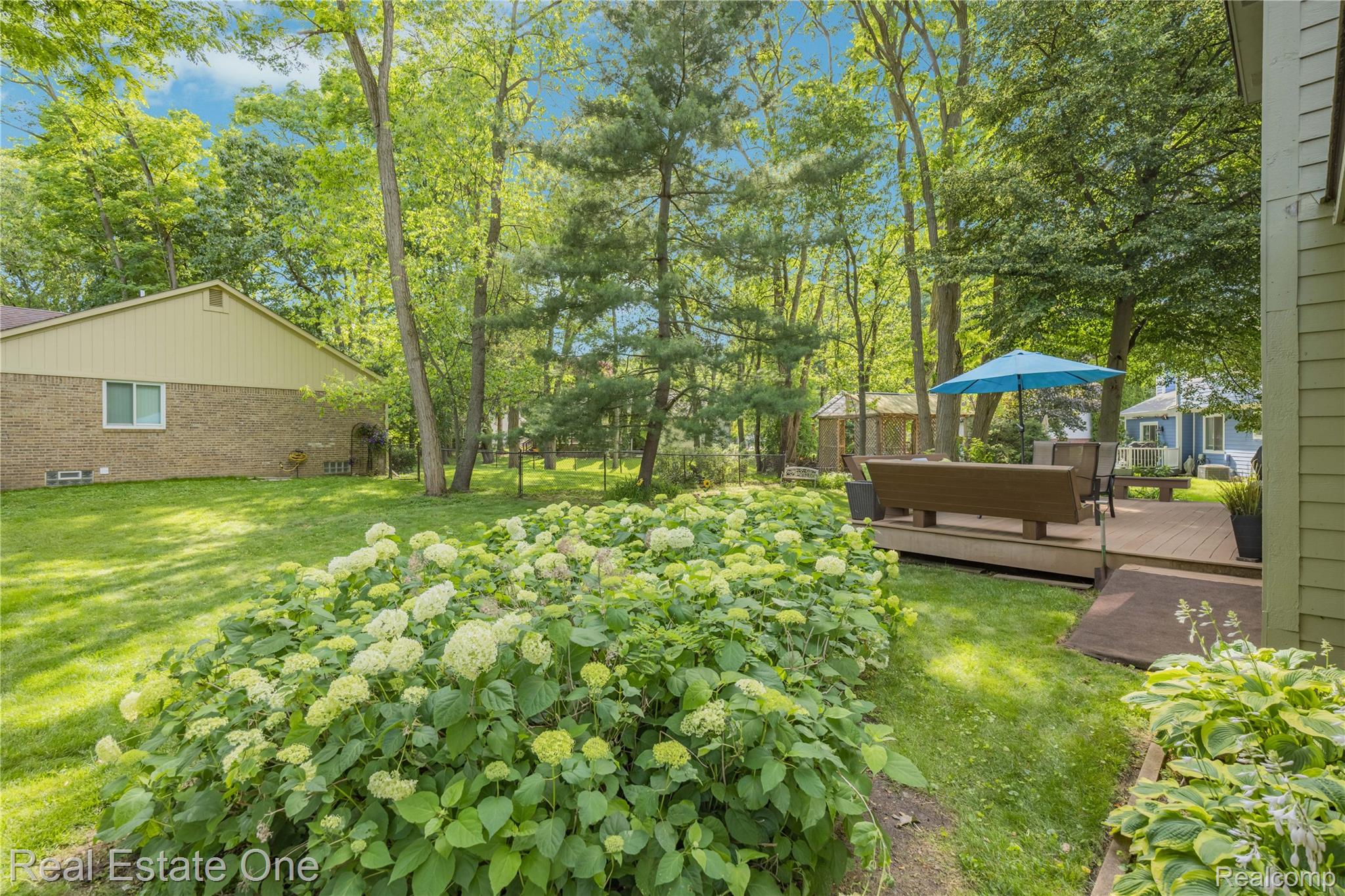 1574 Cardinal Ridge Court West Bloomfield, MI 48324 - Photo 48 of 57 1574 Cardinal Ridge - OnDemand Pix Photography (51).jpg