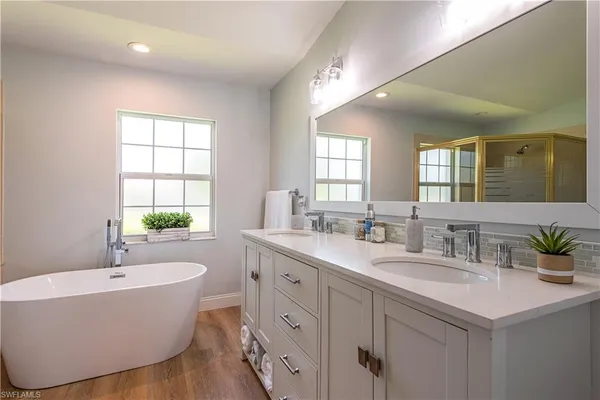 $4,000 | Undisclosed Address, Naples, FL 34109