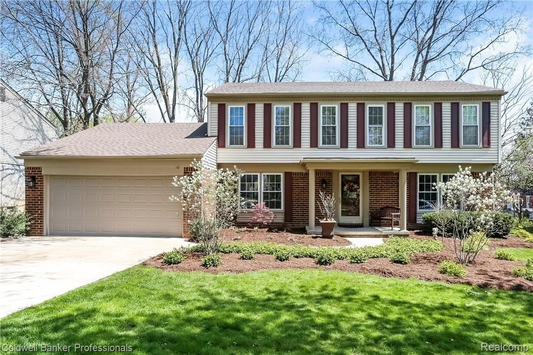 1060 Hemlock Drive Rochester, MI 48307 - Photo 1 of 42 001-Front_View-5705157-large.jpg
