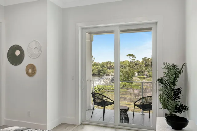 $8,000 | 4695 Southeast Manatee Terrace, Stuart, FL 34997