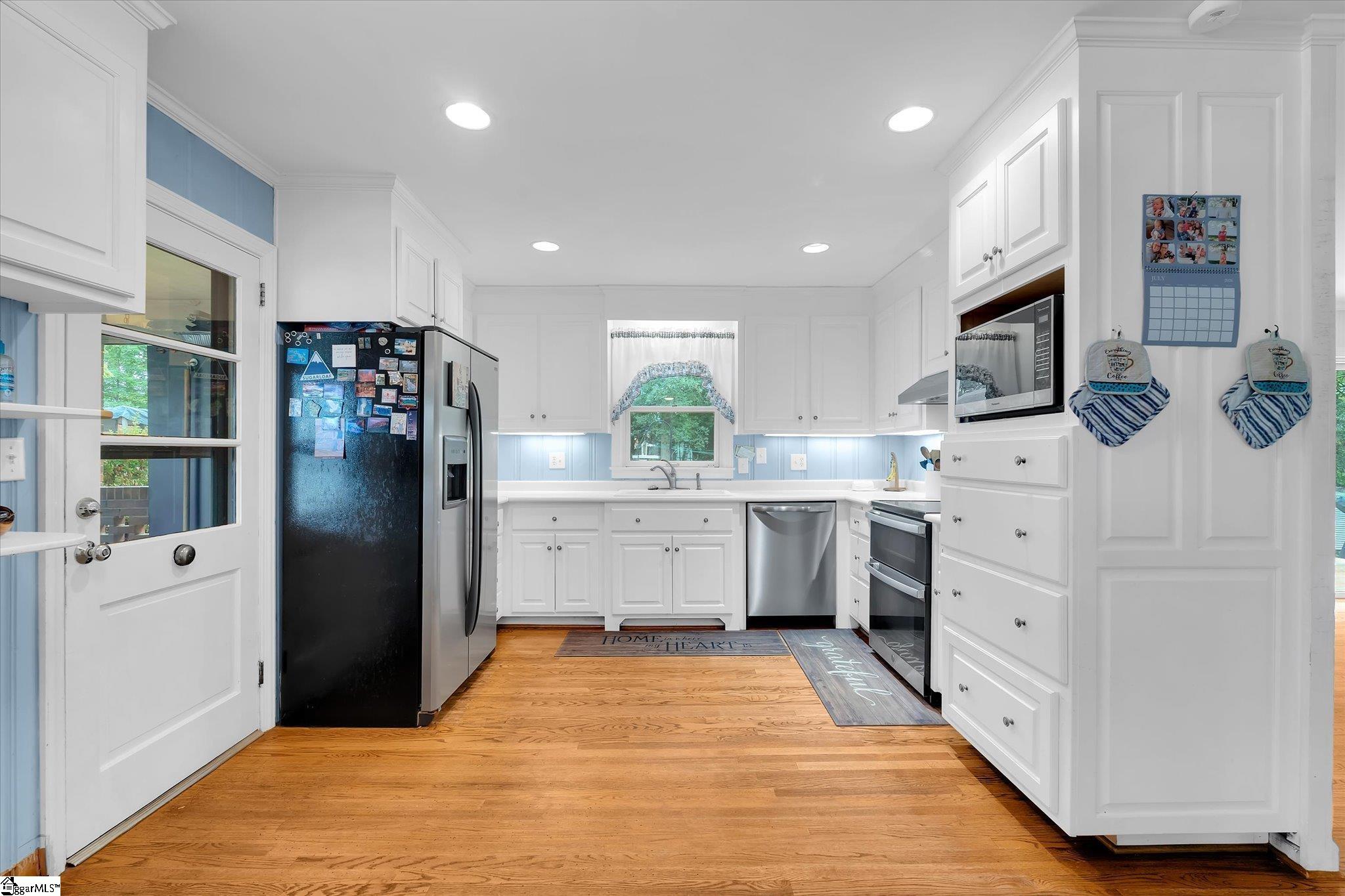 14 Watkins Bridge Road Greenville, SC 29617 - Photo 10 of 43