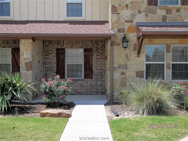 $1,895 | 2910 Old Ironsides Drive, College Station, TX 77845