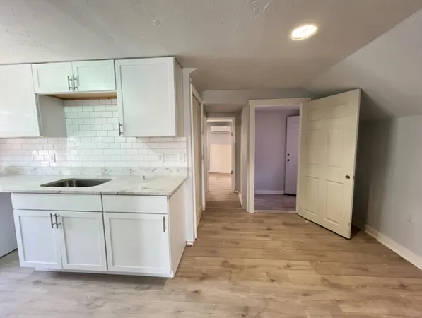 $835,000 | 9 Winthrop Street, Worcester, MA 01604