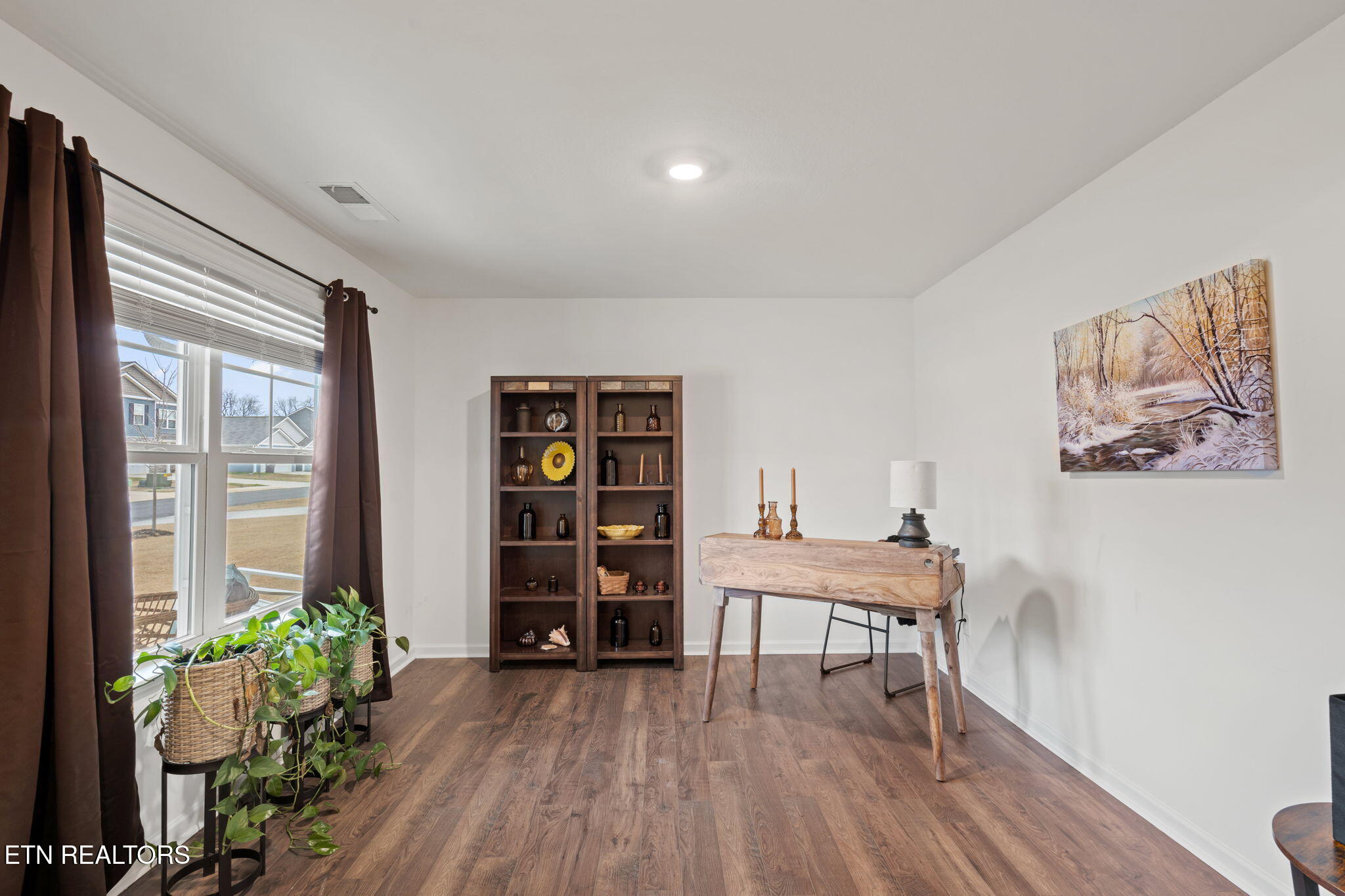 111 Lindsell Road Athens, TN 37303 - Photo 4 of 39 5-web-or-mls-111 Lindsell-Cesia-5