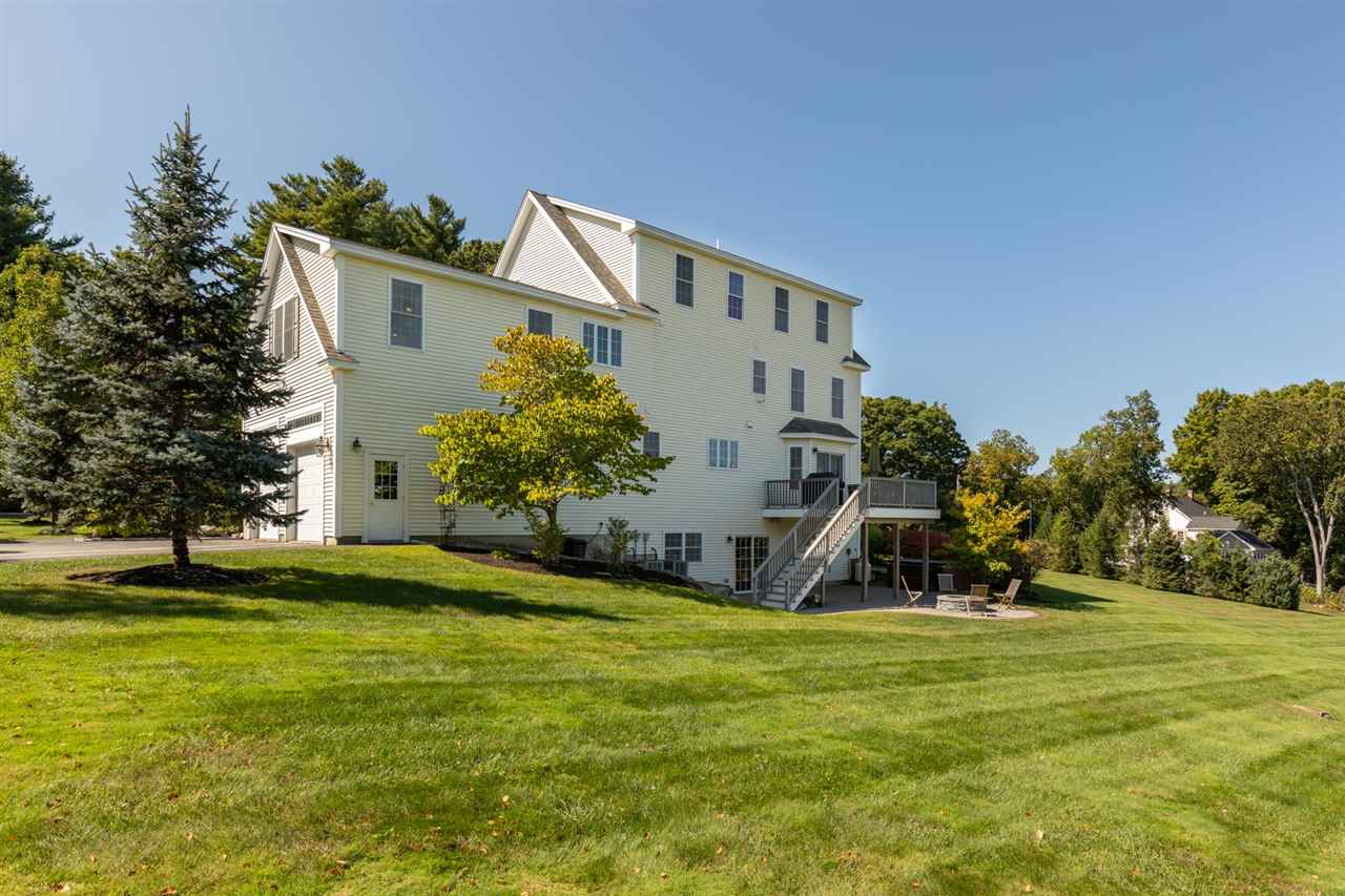 181 Winnicutt Road Stratham, NH 03885 - Photo 2 of 40