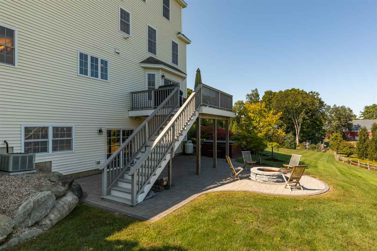 181 Winnicutt Road Stratham, NH 03885 - Photo 3 of 40