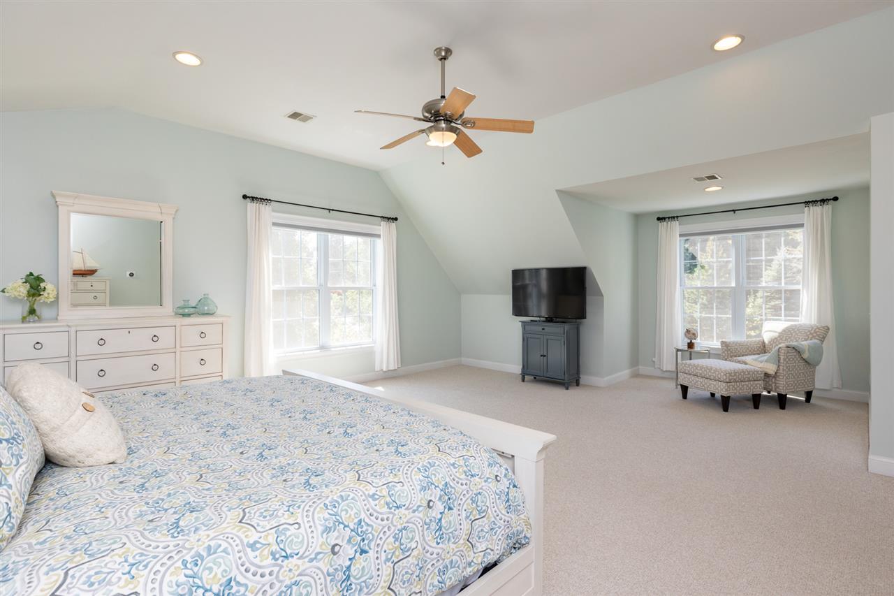 181 Winnicutt Road Stratham, NH 03885 - Photo 27 of 40
