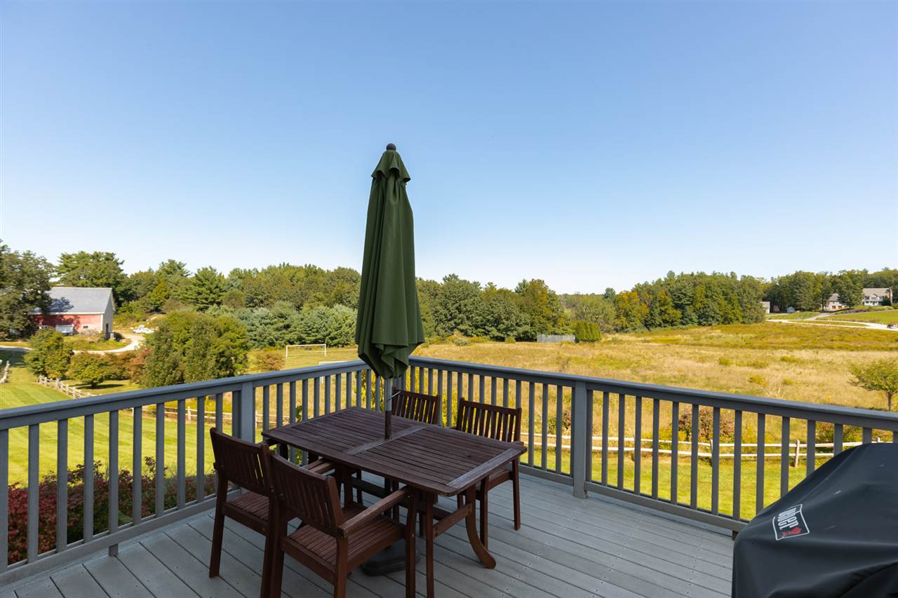 181 Winnicutt Road Stratham, NH 03885 - Photo 4 of 40