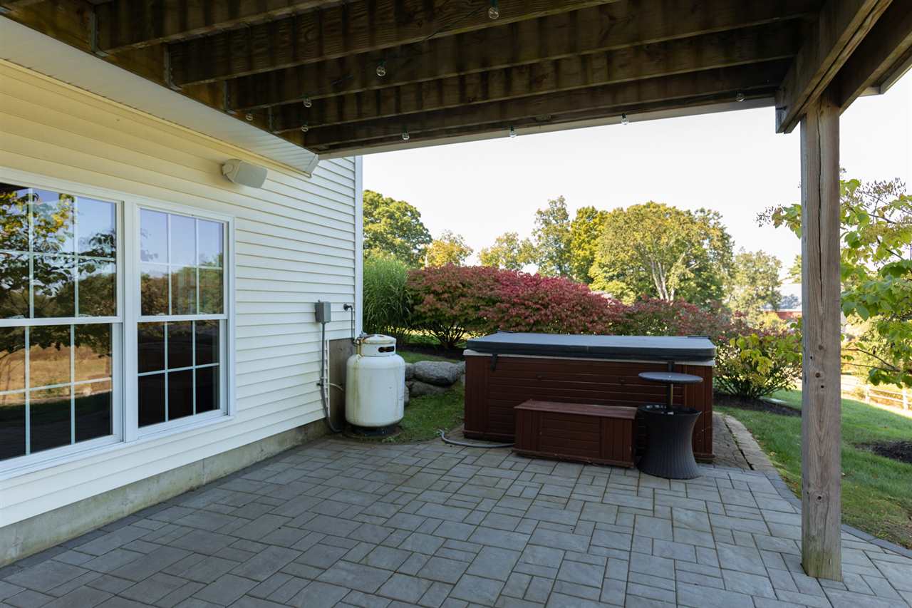 181 Winnicutt Road Stratham, NH 03885 - Photo 39 of 40
