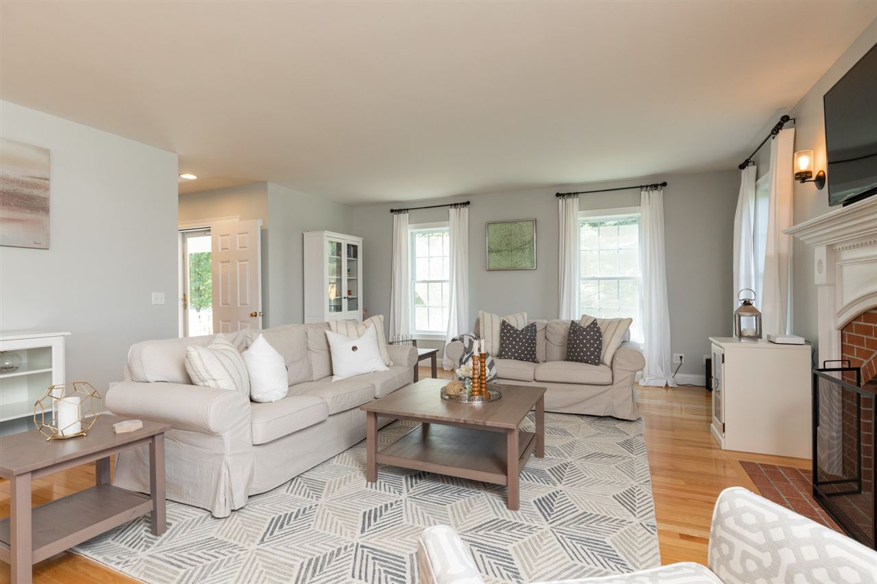 181 Winnicutt Road Stratham, NH 03885 - Photo 9 of 40
