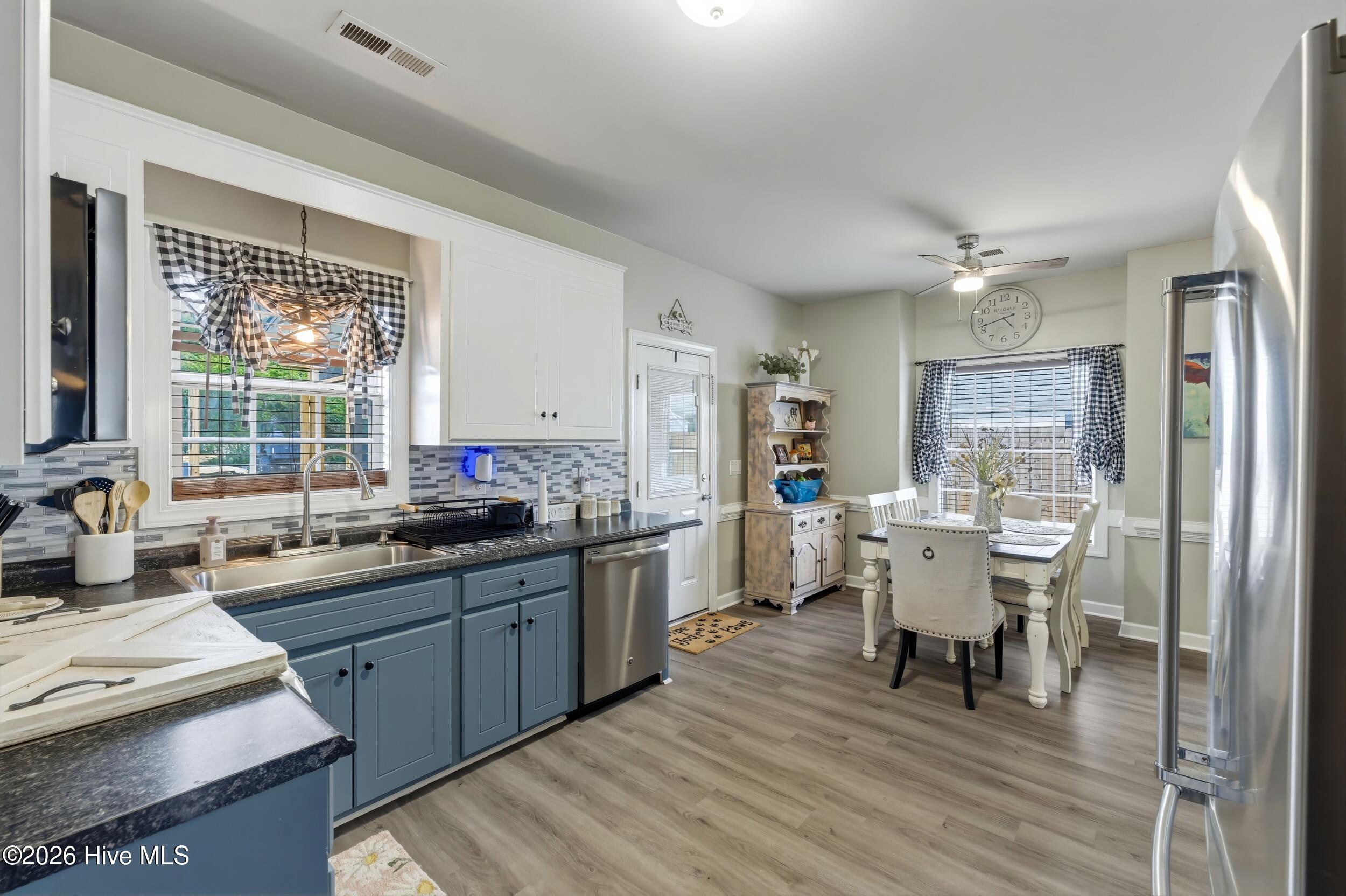304 Sandy Knob Lane Rocky Mount, NC 27803 - Photo 9 of 31 Kitchen