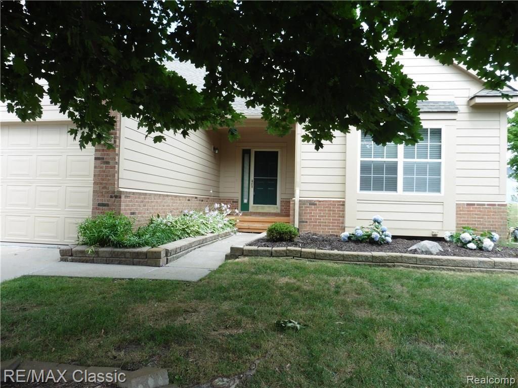 30852 Golden Ridge, Unit 166 Novi, MI 48377 - Photo 3 of 26