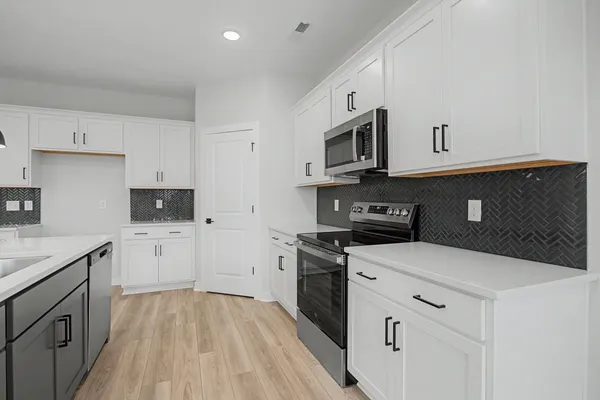 $489,990 | 3600 Heartland Drive, Columbia, TN 38401