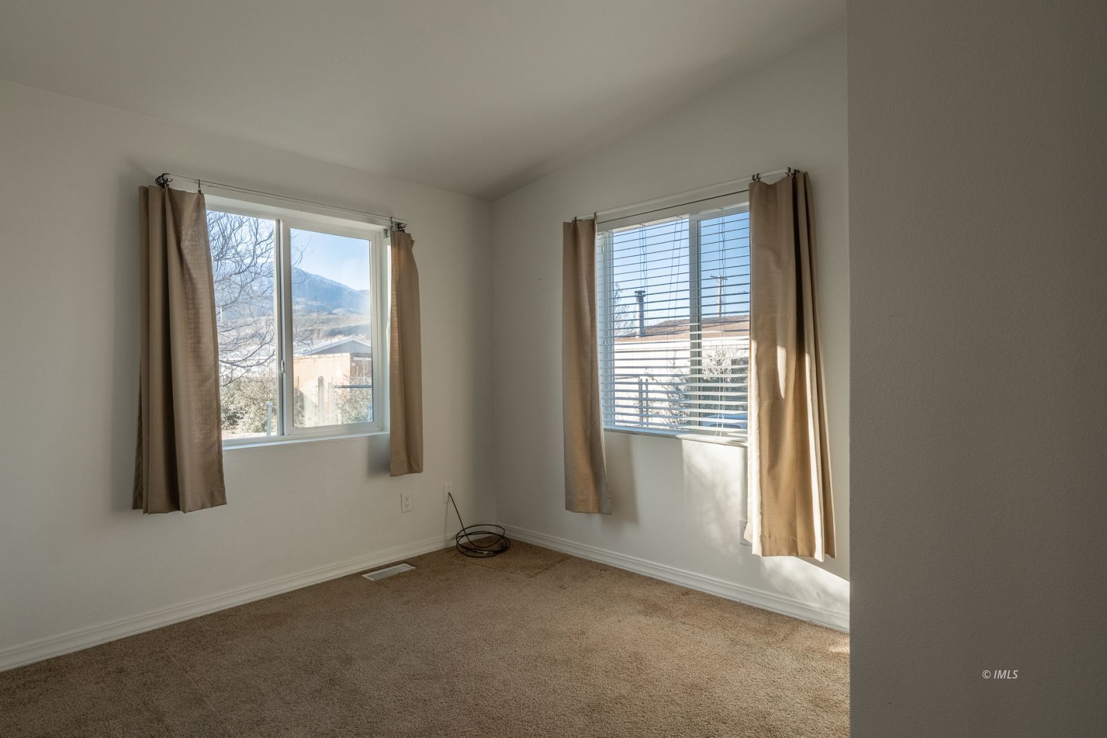 231 West Street Big Pine, CA 93513 - Photo 10 of 23 Bedroom