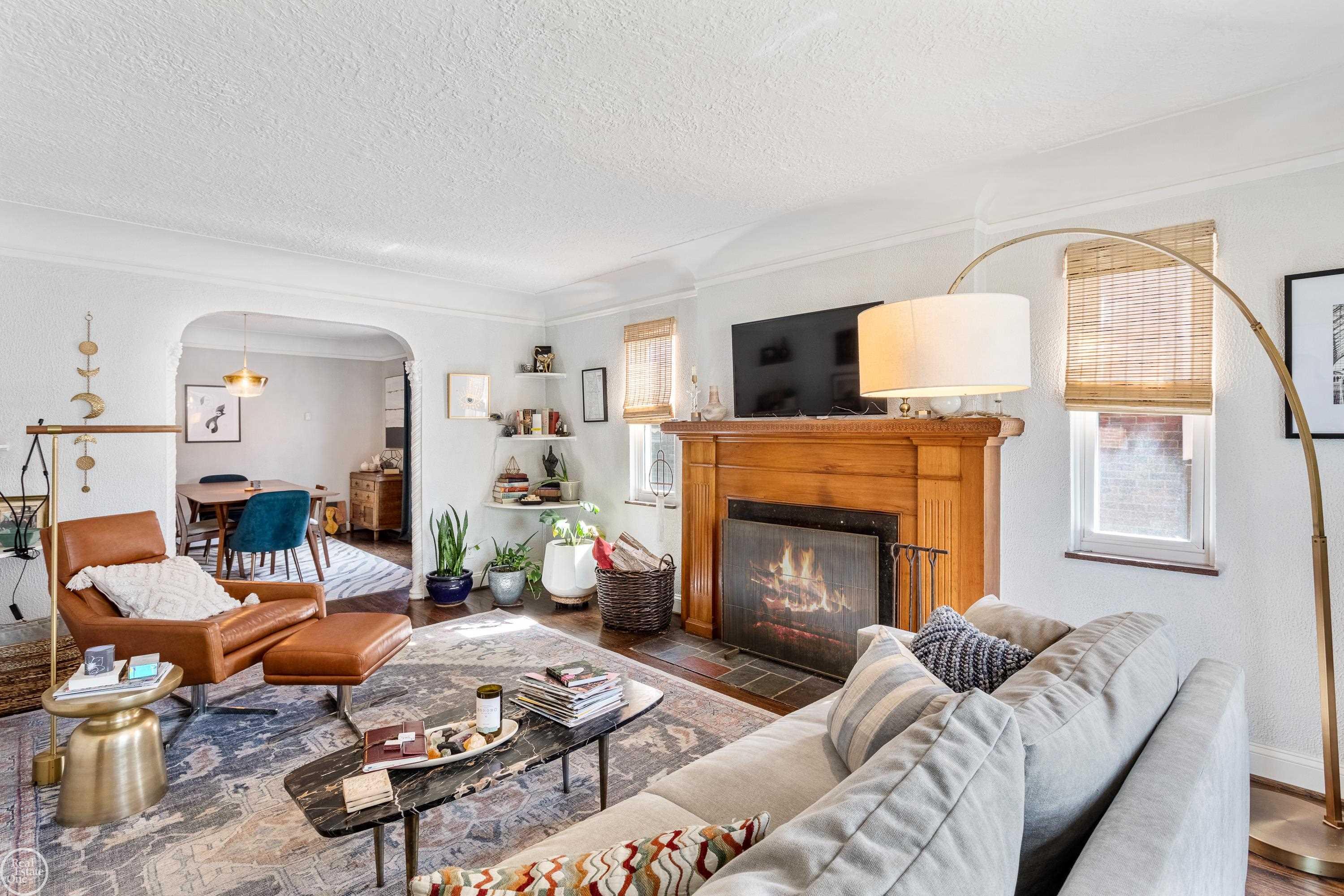 4376 Yorkshire Road Detroit, MI 48224 - Photo 2 of 25 50103117-1.JPG