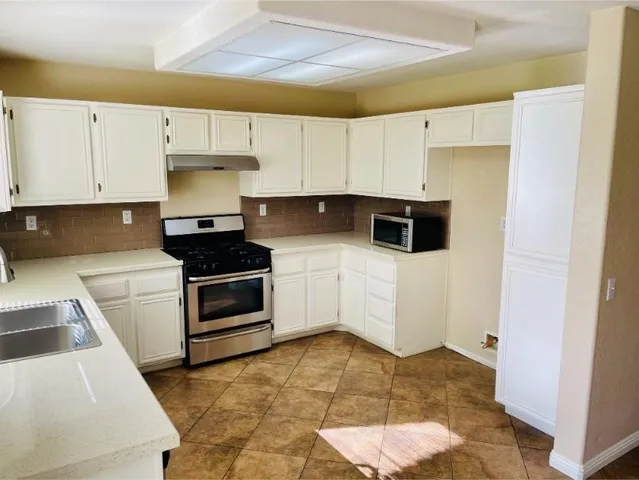 a view of a livingroom with a dishwasher