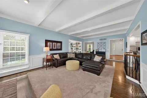 $1,099,000 | 2108 Stillwater Point Court, Clarkson Valley, MO 63005