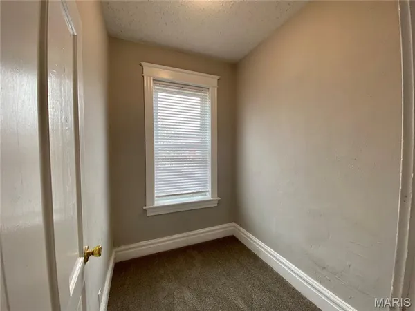 $1,595 | 3710 Minnesota Avenue, St. Louis, MO 63118