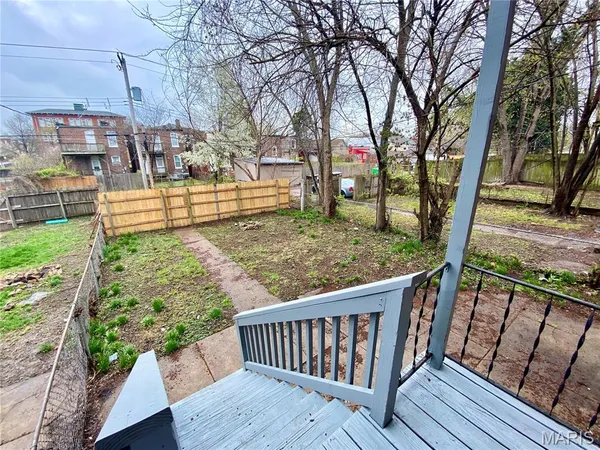 $1,595 | 3710 Minnesota Avenue, St. Louis, MO 63118