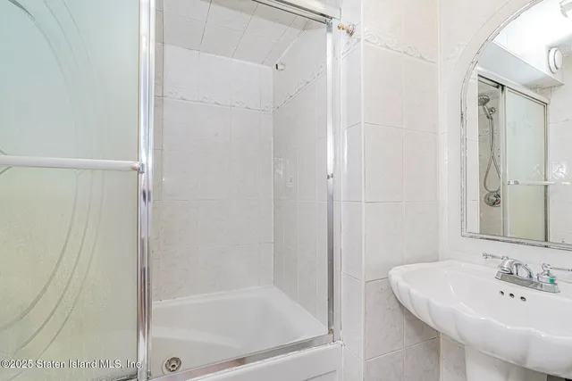 $715,000 | 178 Vassar Street | New Springville