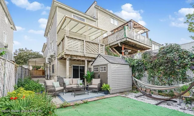 $715,000 | 178 Vassar Street | New Springville