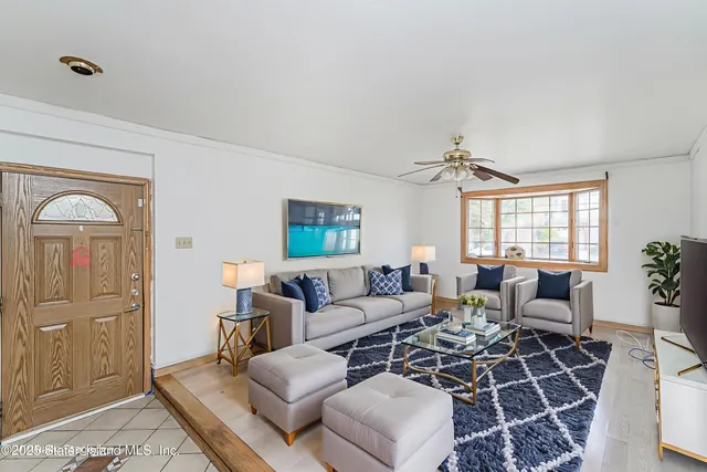 $715,000 | 178 Vassar Street | New Springville