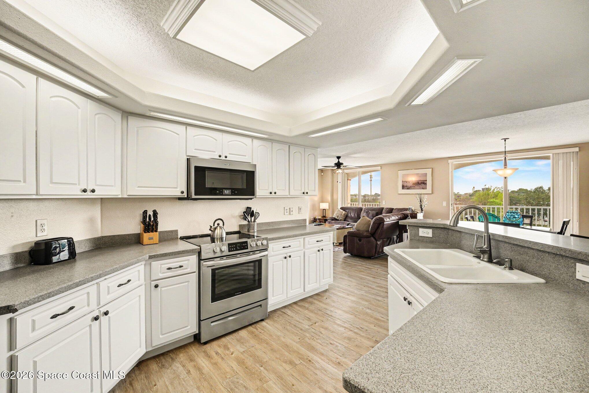 820 Del Rio Way, Unit 401 Merritt Island, FL 32953 - Photo 2 of 15 005_file_2966