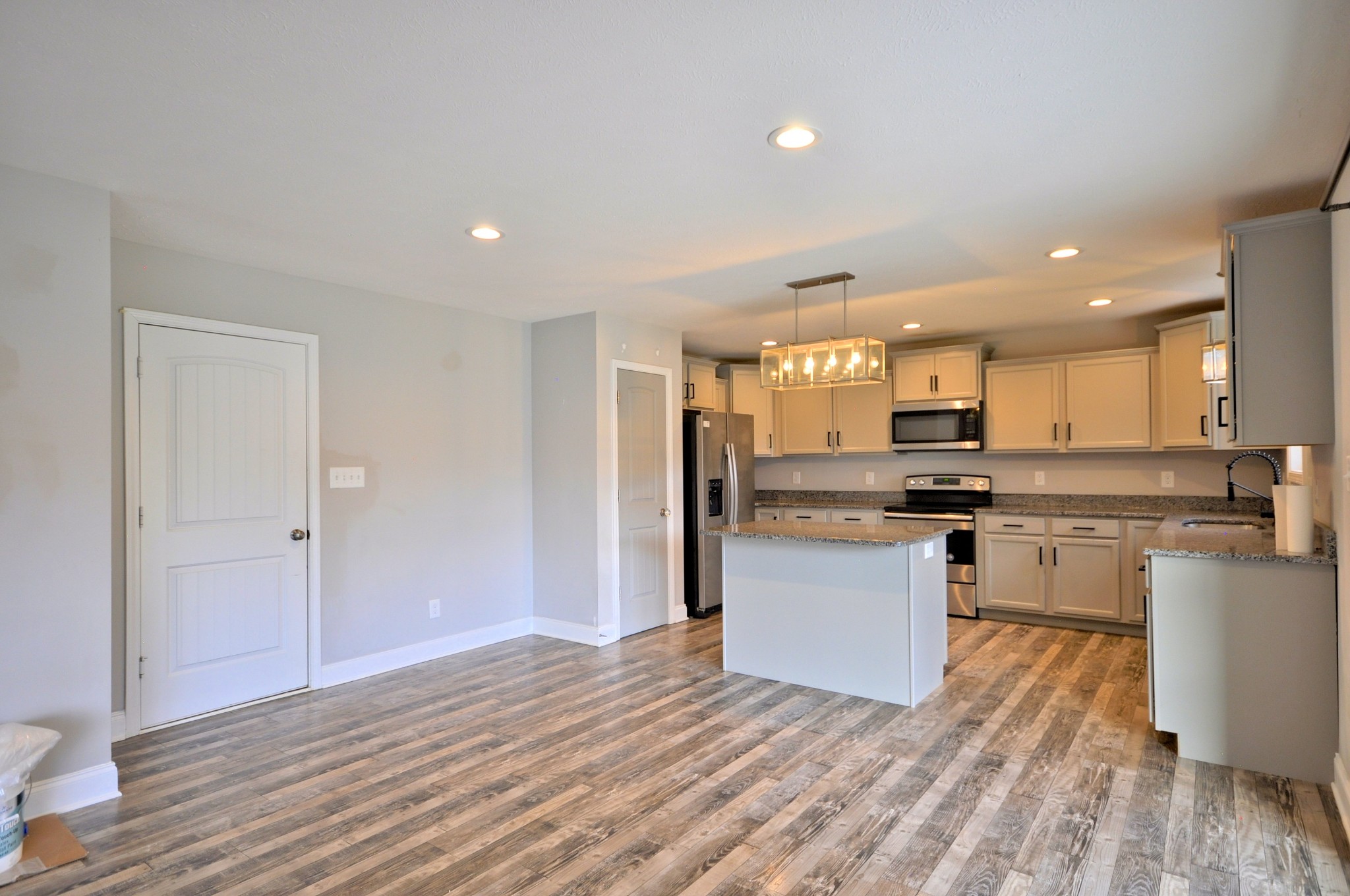 1688 Rains Road Clarksville, TN 37042 - Photo 15 of 56