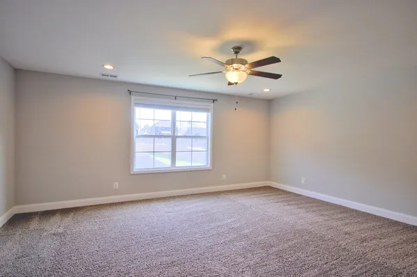 $2,400 | 1688 Rains Road, Clarksville, TN 37042