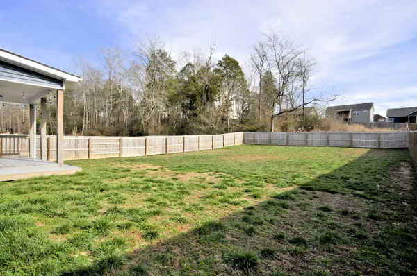 $2,400 | 1688 Rains Road, Clarksville, TN 37042